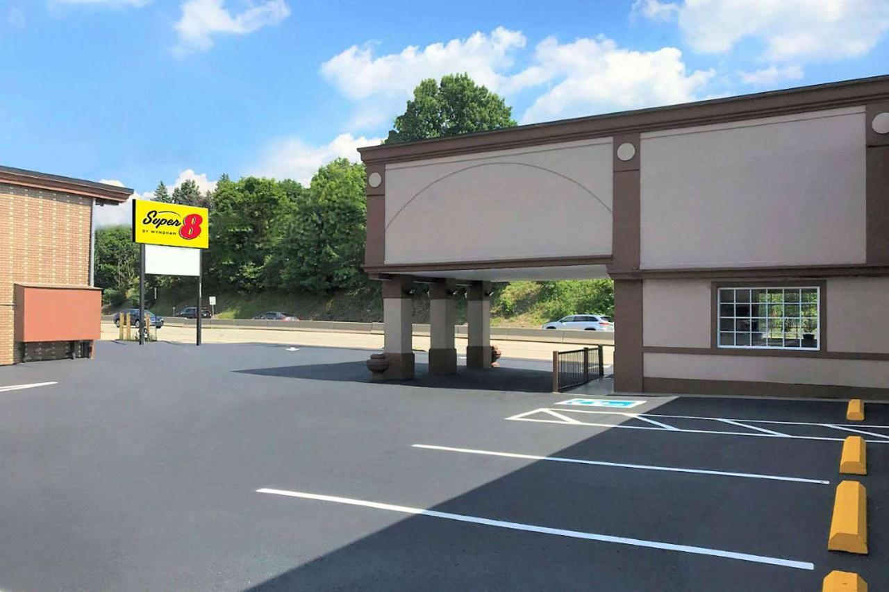 Super 8 By Wyndham Greensburg Exterior photo