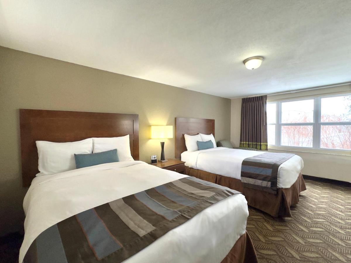 Super 8 By Wyndham Greensburg Exterior photo