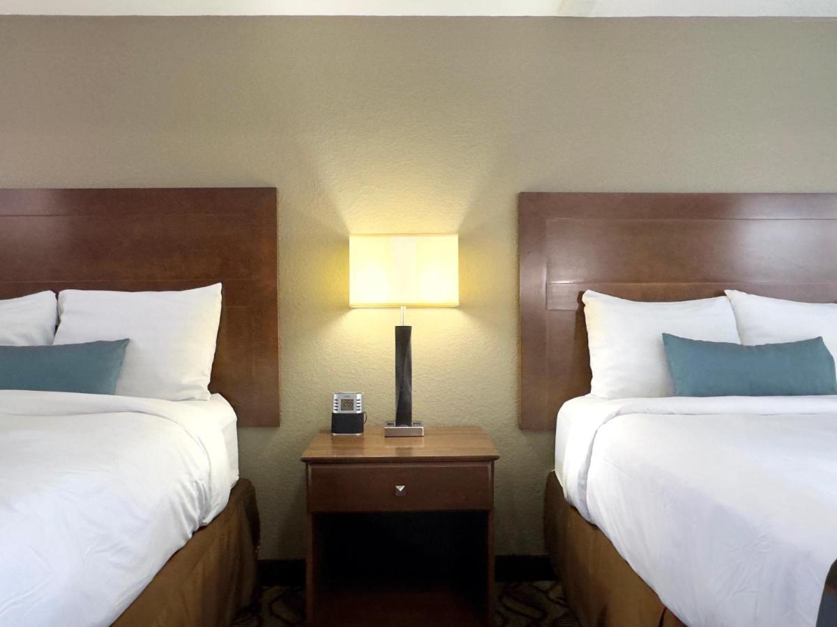 Super 8 By Wyndham Greensburg Exterior photo