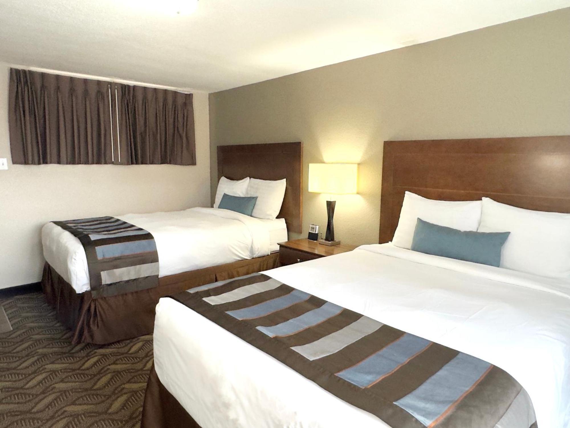 Super 8 By Wyndham Greensburg Exterior photo